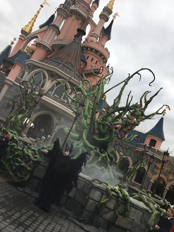 F&B'S Home Disneyland Paris Serris Exterior photo